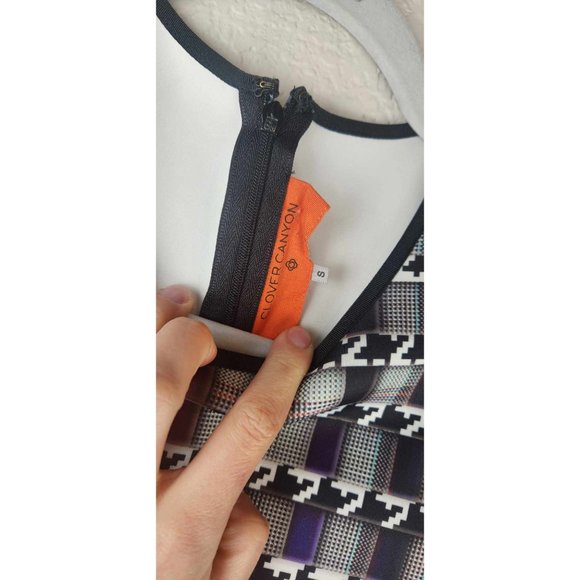 Clover Canyon Scuba Mini Bodycon Dress Trinity Houndstooth Print Sheath sz Small - Picture 14 of 15